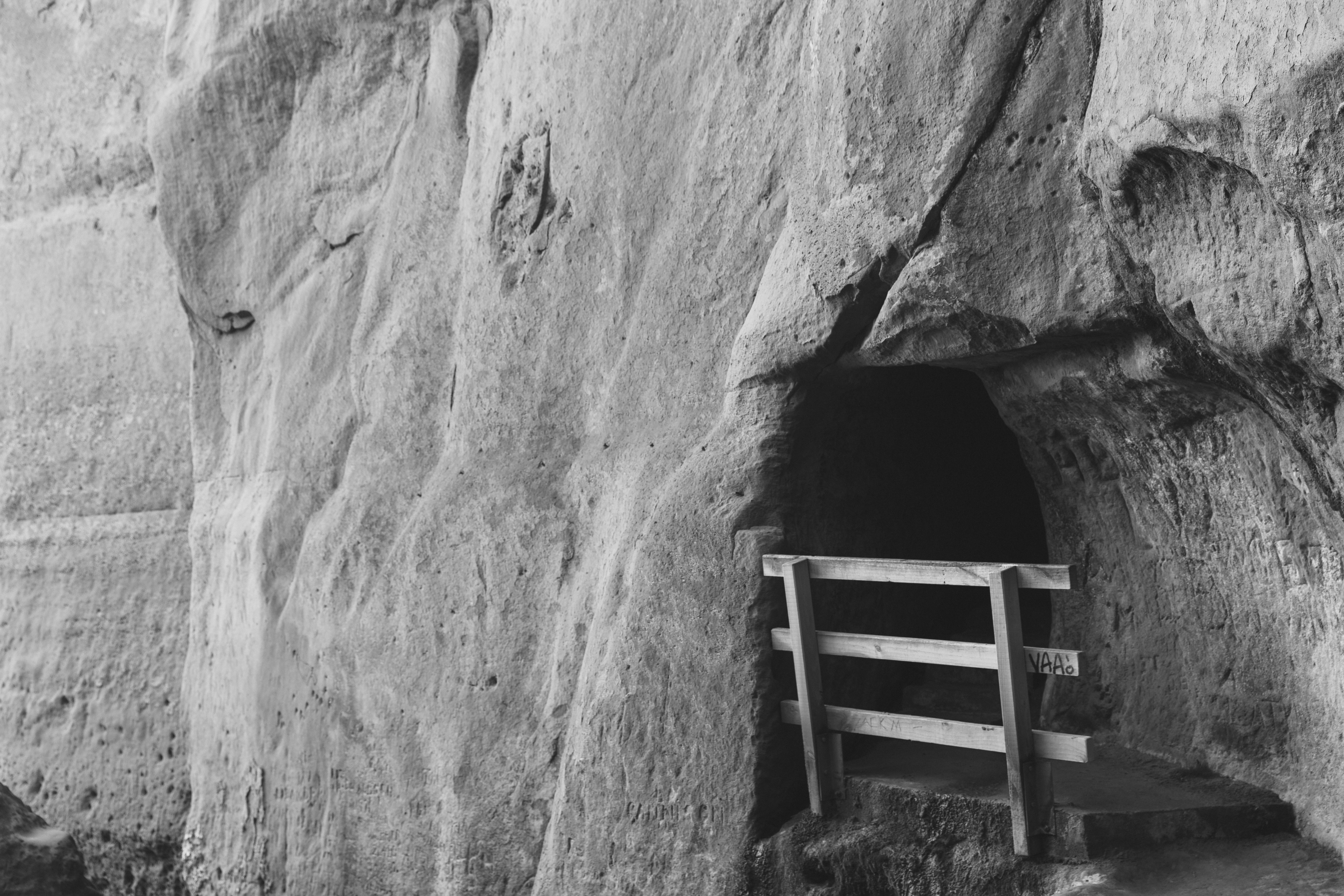 Enter, Tunnel Beach